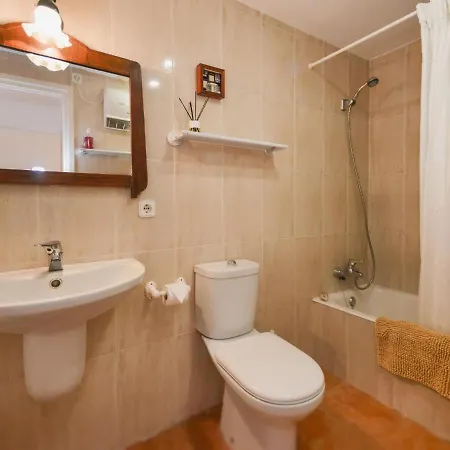 Emporion - Apt, Kpolitur * Platja d'Aro